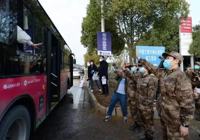 湖北多地實施戰(zhàn)時管制，這場仗打到什么階段了？