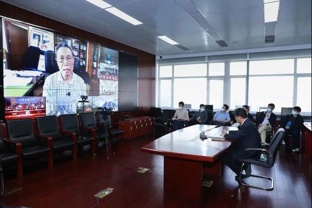 關(guān)于復(fù)課！在教育部的會上，鐘南山、李蘭娟、張文宏“同框”發(fā)聲....