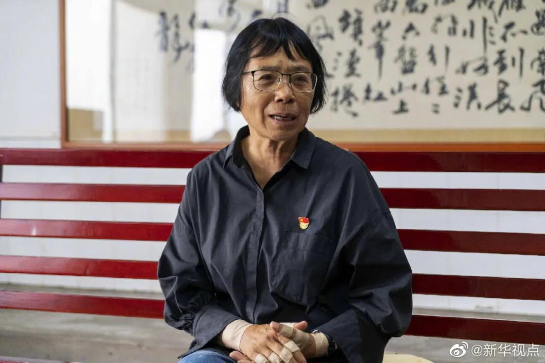 張桂梅人民日報撰文：讓學(xué)生們遠(yuǎn)方有燈、腳下有路、眼前有光