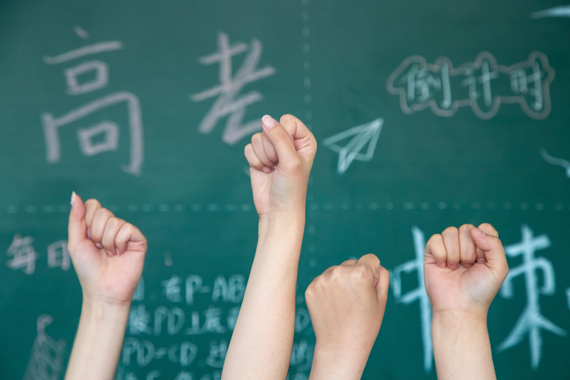 怎樣表揚(yáng)，才最能引導(dǎo)孩子成長？